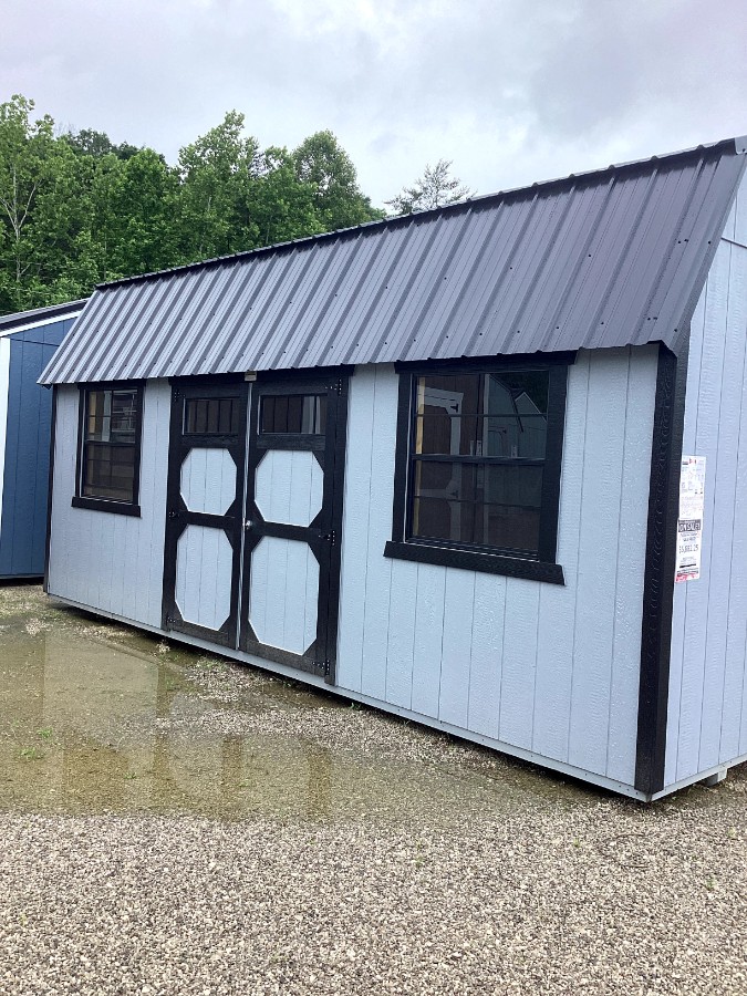 Lofted Barn - 10x20